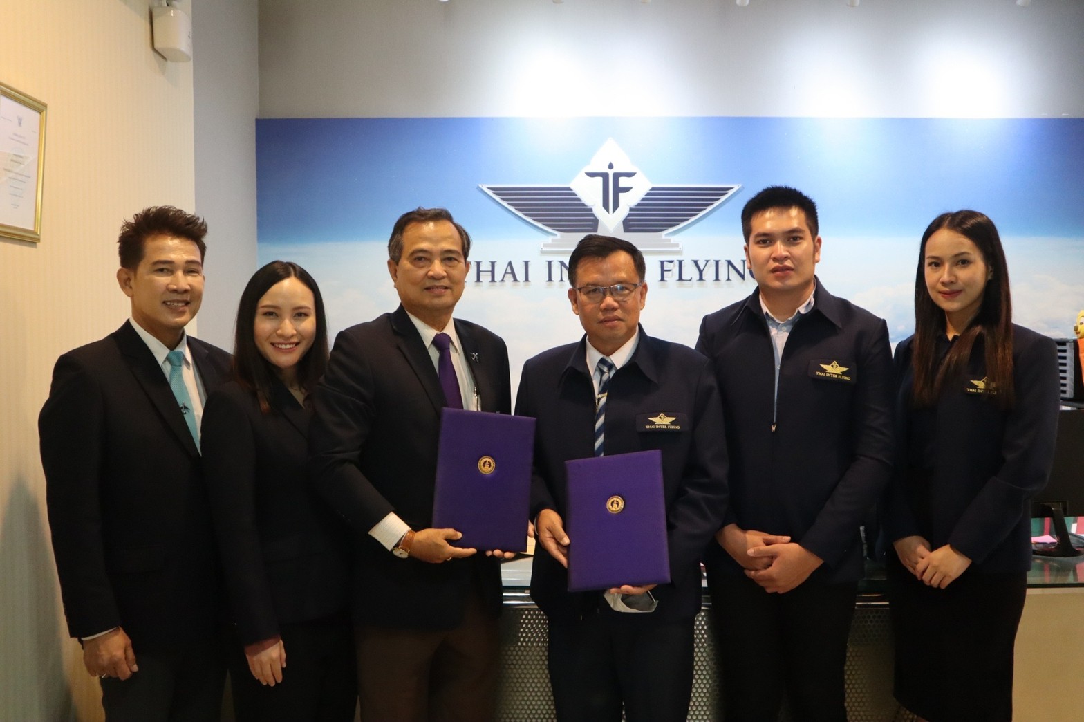 CADT DPU จับมือพันธมิตร เปิดชมรมด้านการบิน หวังตั้งเป็นศูนย์แลกเปลี่ยนเรียนรู้-แหล่งหางานแห่งแรกในไทย CADT DPU จับมือพันธมิตร เปิดชมรมด้านการบิน หวังตั้งเป็นศูนย์แลกเปลี่ยนเรียนรู้-แหล่งหางานแห่งแรกในไทย