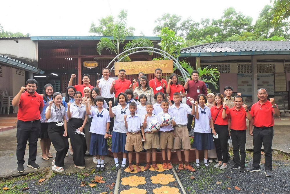 ครบรอบ 53 ปี หาดทิพย์ ปรับปรุง”โรงอาหารที่ถูกสุขลักษณะ” ให้น้อง