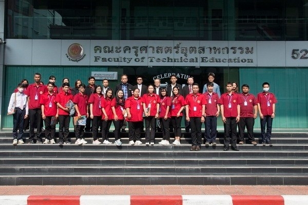 ศึกษาดูงานคณะครุศาสตร์ฯ มจพ.