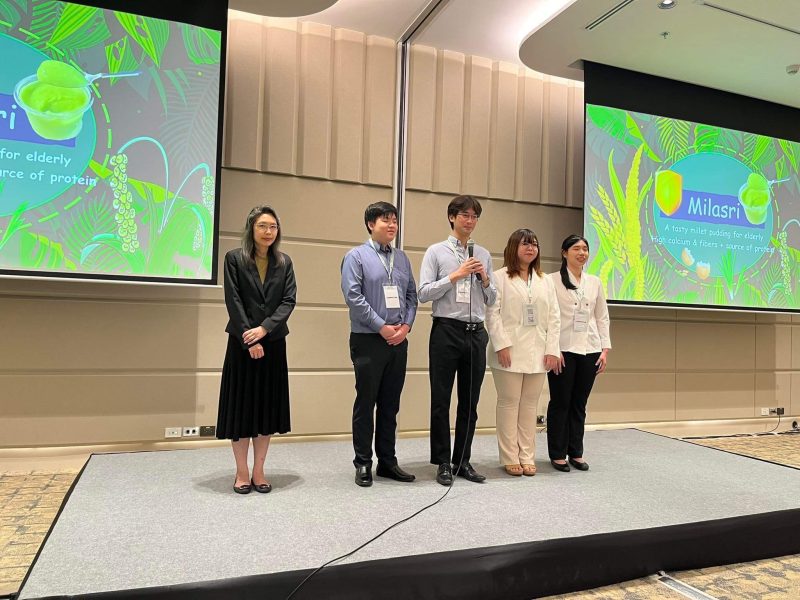 “พุดดิ้งข้าวฟ่างสูตรเสริมสารอาหารสำหรับผู้สูงวัย” ผลงานจากคณะวิทยาศาสตร์ จุฬาฯ คว้ารางวัลการแข่งขันพัฒนาผลิตภัณฑ์อาหาร ASEAN-ASSET FIN-TU Product Development Competition 2023