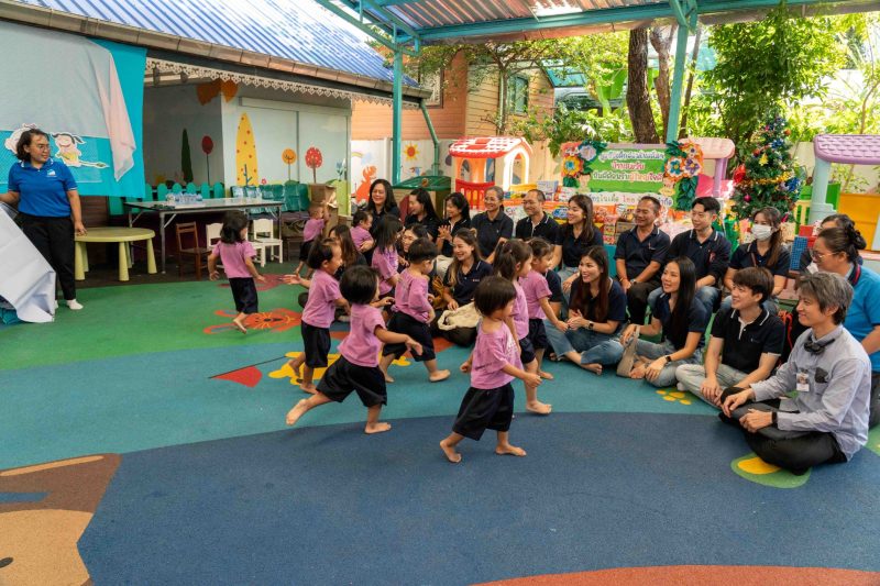 Unithai Group and CUEL organized a community development activity, providing essential items, hosting lunch to children