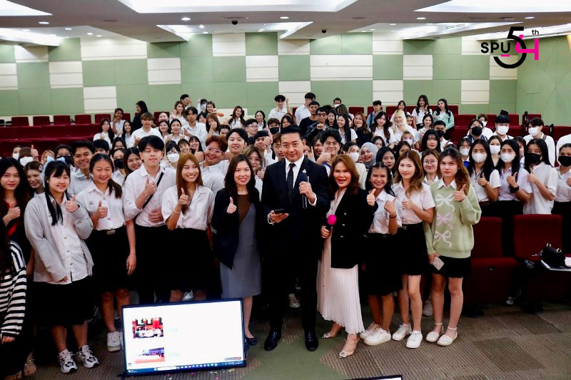 สาขาวิชาธุรกิจระหว่างประเทศ SBS SPU เปิดเวทีเสวนา “บุกตลาดจีน กลยุทธ์สู่ความสำเร็จ” เตรียมนักศึกษาก้าวสู่ธุรกิจการค้าระหว่างประเทศยุคดิจิทัล