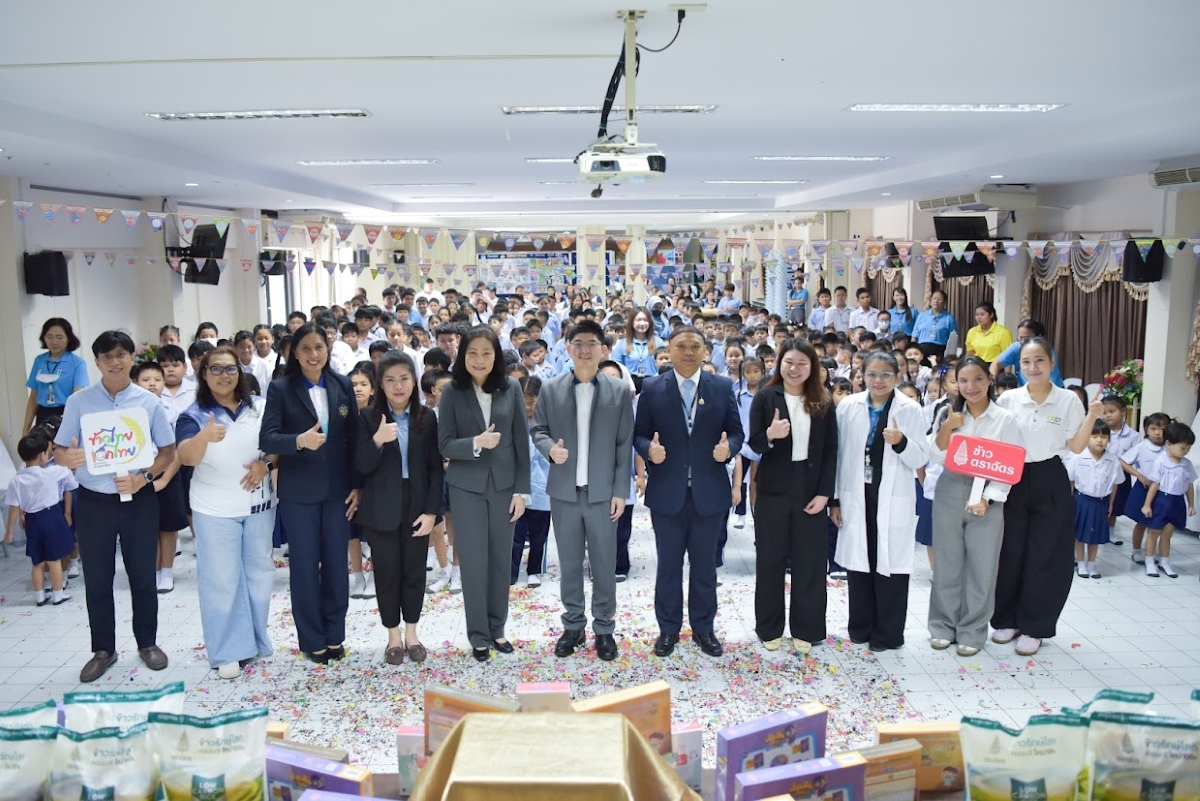 สสวท. สนับสนุนสื่อและกิจกรรมการเรียนรู้ “สสวท. อาสา พาน้องเรียนรู้ ด้านวิทย์ คณิต และเทคโนโลยี” ณ โรงเรียนดาราคาม สสวท. สนับสนุนสื่อและกิจกรรมการเรียนรู้ “สสวท. อาสา พาน้องเรียนรู้ ด้านวิทย์ คณิต และเทคโนโลยี” ณ โรงเรียนดาราคาม