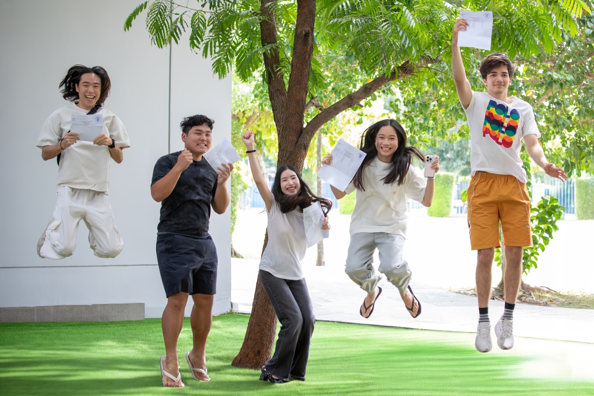 นักเรียน ร.ร.นานาชาติไบรท์ตัน คอลเลจ กรุงเทพฯ ทำลายสถิติด้วยผลสอบ A Level และ IGCSE ยอดเยี่ยมเป็นประวัติการณ์ พิสูจน์คุณภาพการศึกษาระดับโลก นักเรียน ร.ร.นานาชาติไบรท์ตัน คอลเลจ กรุงเทพฯ ทำลายสถิติด้วยผลสอบ A Level และ IGCSE ยอดเยี่ยมเป็นประวัติการณ์ พิสูจน์คุณภาพการศึกษาระดับโลก