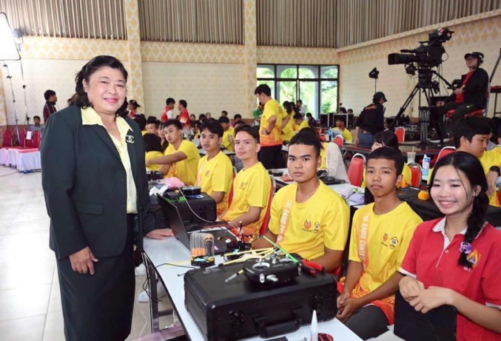 วช. หนุนเปิดพื้นที่แสดงศักยภาพเยาวชนด้านAI & เทคโนโลยีโดรน ในเวทีแข่งขัน ‘หนูน้อยจ้าวเวหา’ ชิงถ้วยพระราชทานพระบาทสมเด็จพระเจ้าอยู่หัว รอบคัดเลือก ณ รร.พิบูลมังสาหาร จ.อุบลราชธานี