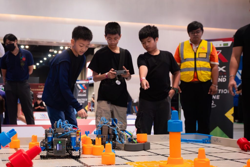 Denla British School กวาดรางวัล VEX Robotics ภาคตะวันออกเฉียงเหนือ คว้า 3 แชมป์ใหญ่