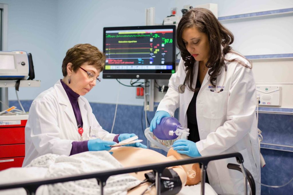 St. George’s University Break Downs UK’s General Medical Council Process for Aspiring Thais Physicians