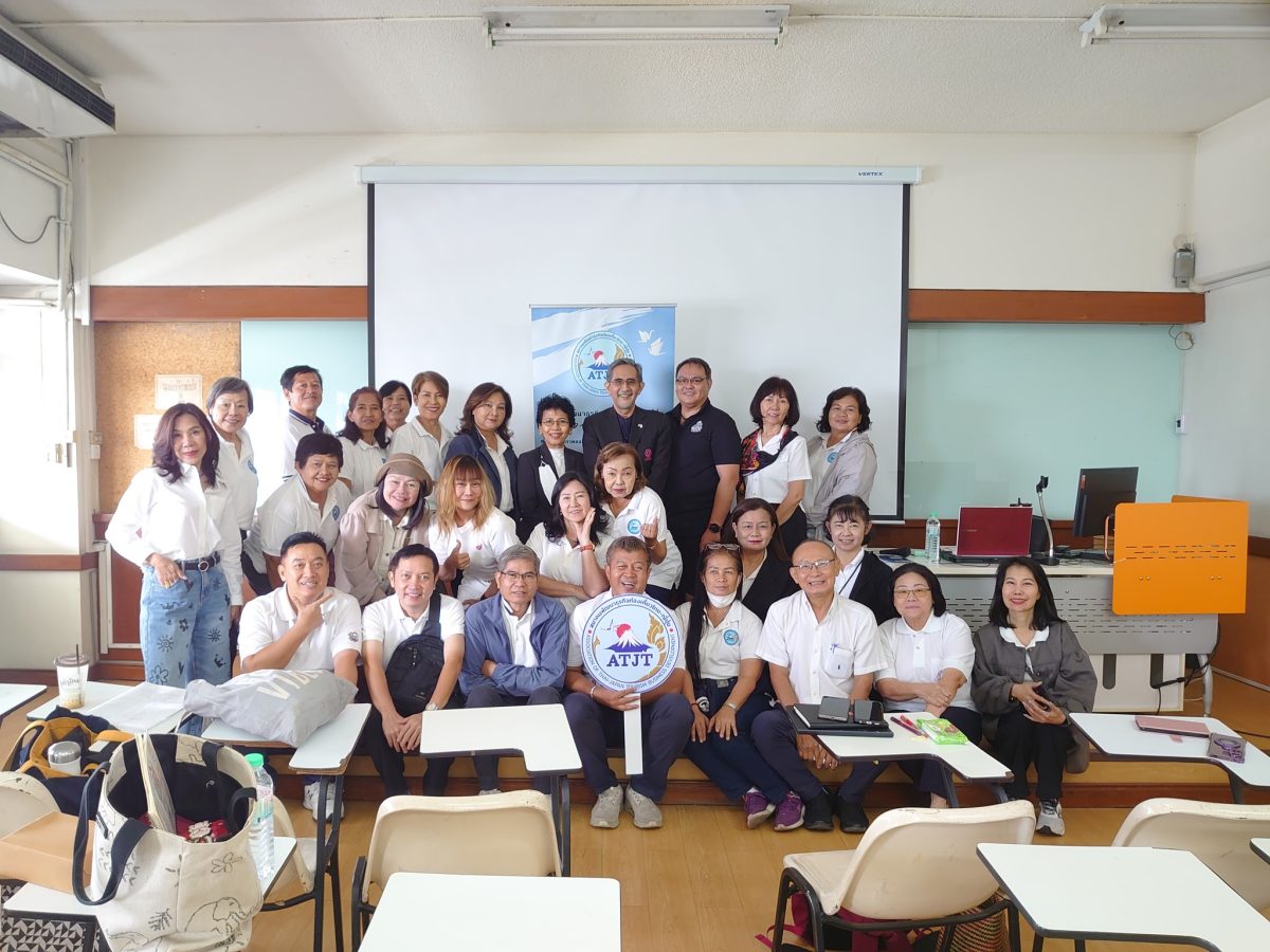 คณะศิลปศาสตร์ ม.ศรีปทุม จับมือสมาคม ATJT จัดอบรม “AI สำหรับมัคคุเทศก์ภาษาญี่ปุ่น” มุ่งยกระดับบุคลากรท่องเที่ยวไทยสู่ยุคดิจิทัล