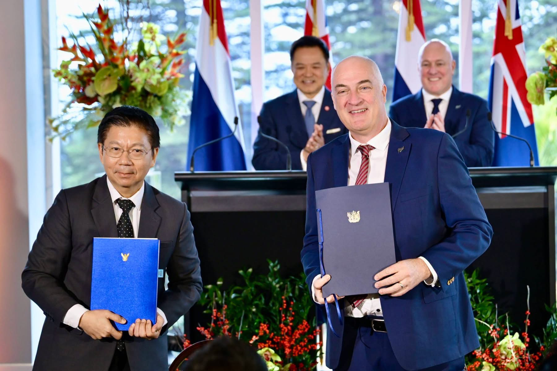 70 ปี ไทย-นิวซีแลนด์ ขยายโอกาสการศึกษา ทุนรัฐบาลเต็มจำนวนเพิ่มโควต้าเด็กไทย พร้อมเปิดทางข้าราชการไทยเรียนต่อนิวซีแลนด์ 70 ปี ไทย-นิวซีแลนด์ ขยายโอกาสการศึกษา ทุนรัฐบาลเต็มจำนวนเพิ่มโควต้าเด็กไทย พร้อมเปิดทางข้าราชการไทยเรียนต่อนิวซีแลนด์